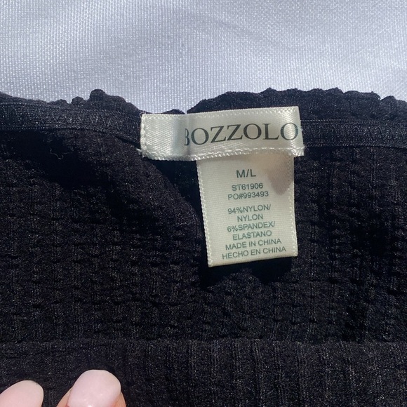 Bozzolo Black Sleeveless Crop Top - Picture 2 of 2